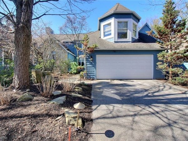 2 Haskell Drive, Bratenahl, OH 44108