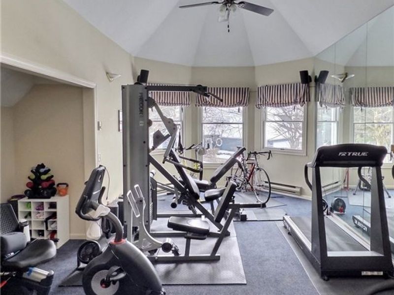 2 Haskell Drive, Bratenahl, OH 44108 Photo 16