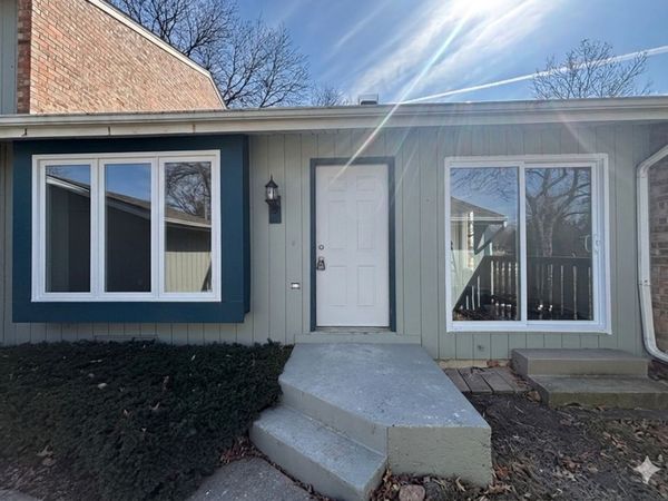 247 Driftwood Lane , Bloomingdale, IL 60108