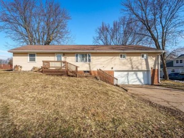 806 E Supple Street, Boyd, WI 54726