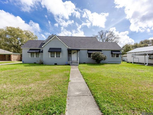 32565 Willow St, White Castle, LA 70788