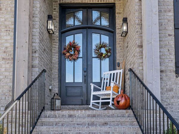 1021 Keeneland Dr , Gallatin, TN 37066