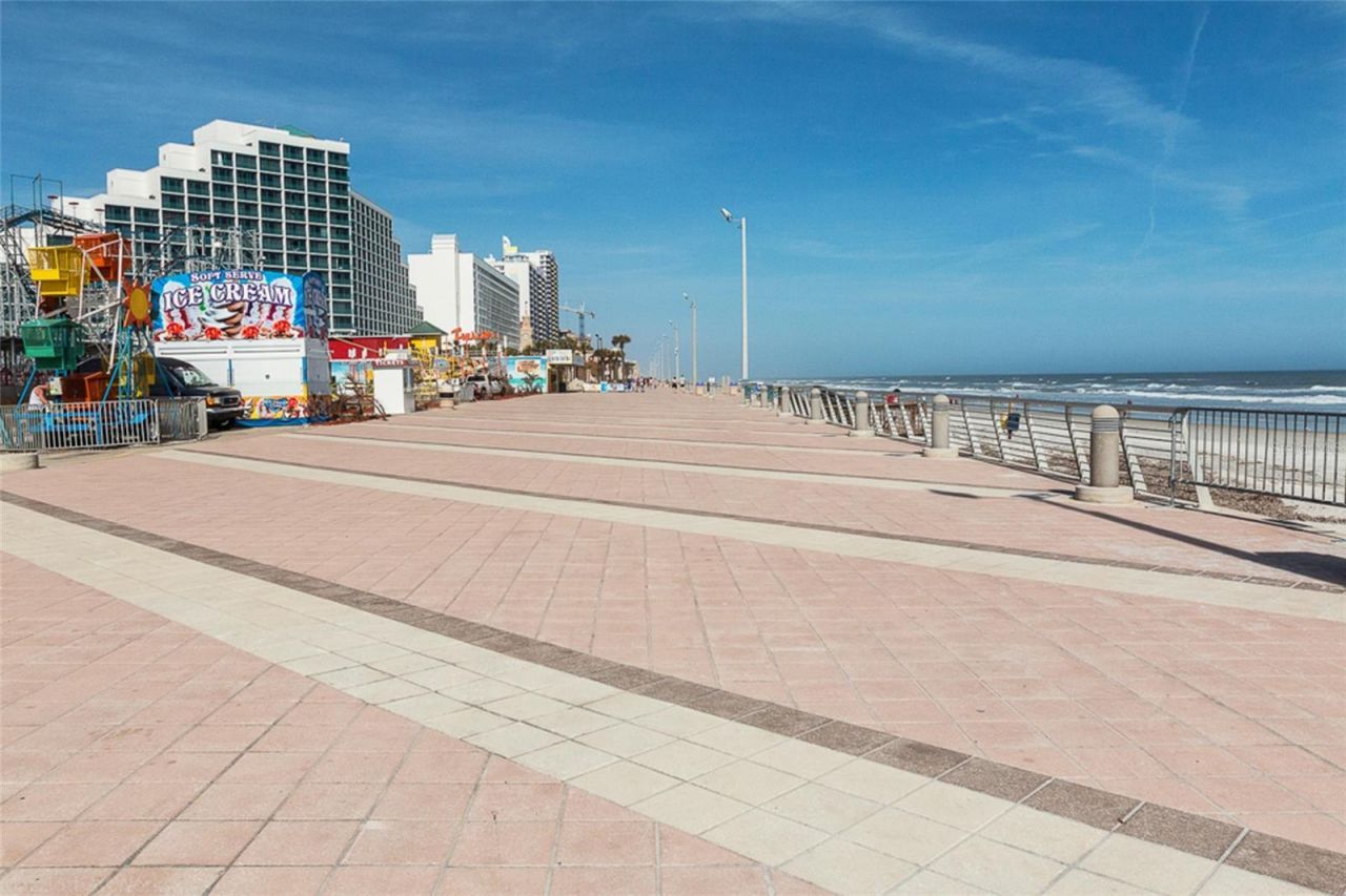 152 Grand Oaks Circle, Unit 152, Daytona Beach, FL 32114 Photo