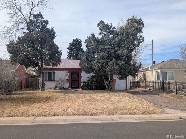 2925 Pontiac Street , Denver, CO 80207