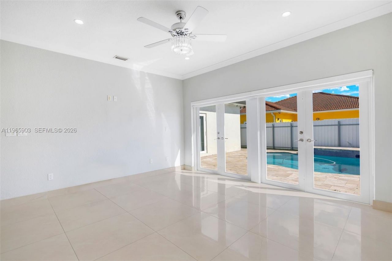 14813 NW 87th Pl , Miami Lakes, FL 33018 Photo