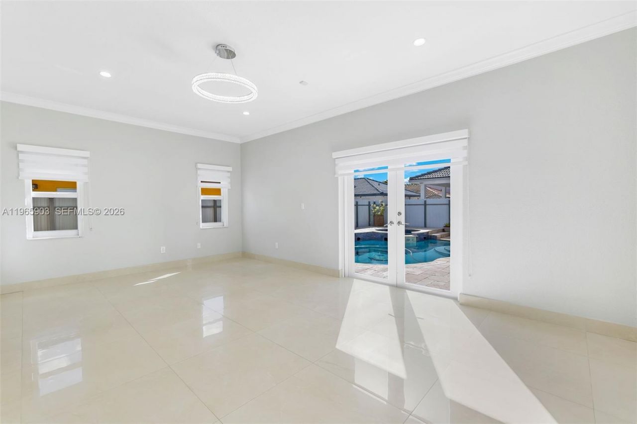 14813 NW 87th Pl , Miami Lakes, FL 33018 Photo