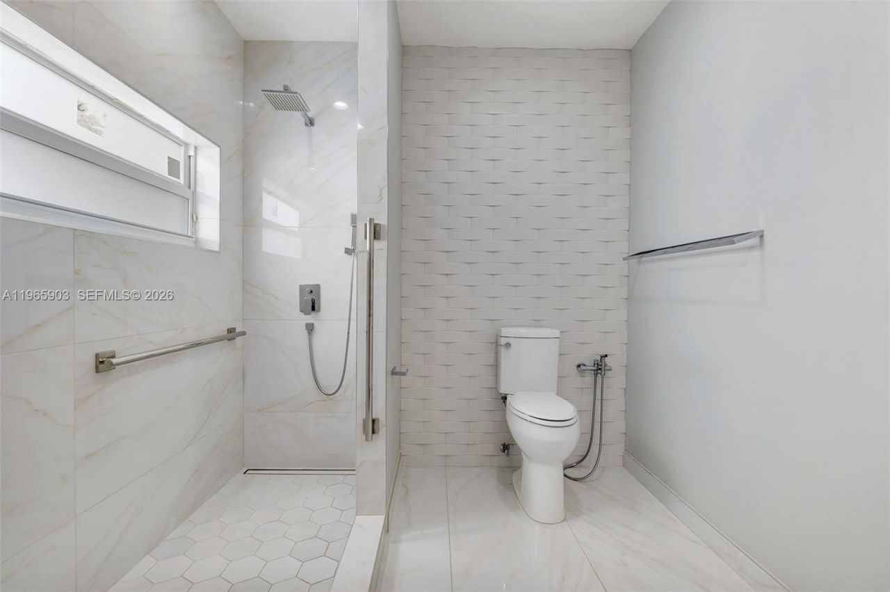 14813 NW 87th Pl , Miami Lakes, FL 33018 Photo