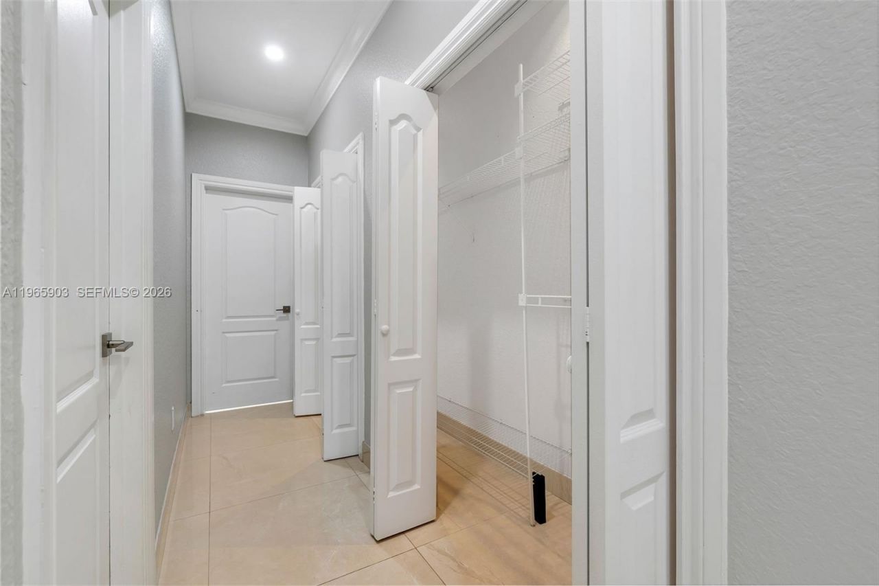 14813 NW 87th Pl , Miami Lakes, FL 33018 Photo