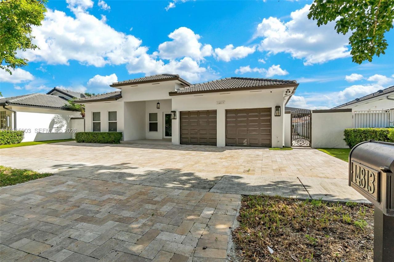 14813 NW 87th Pl , Miami Lakes, FL 33018 Photo
