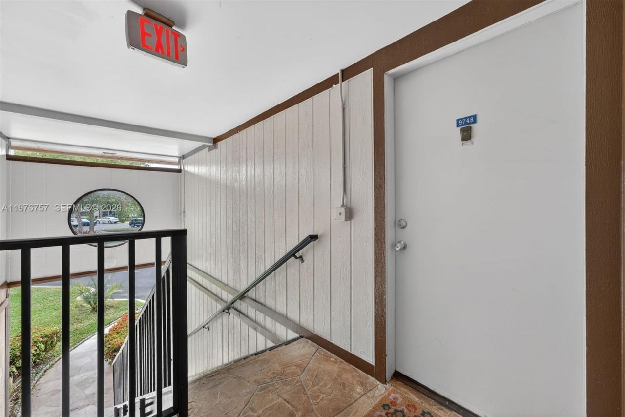 9748 S Belfort Cir , Unit 201, Tamarac, FL 33321 Photo