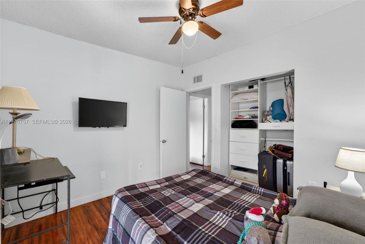 9748 S Belfort Cir , Unit 201, Tamarac, FL 33321 Photo