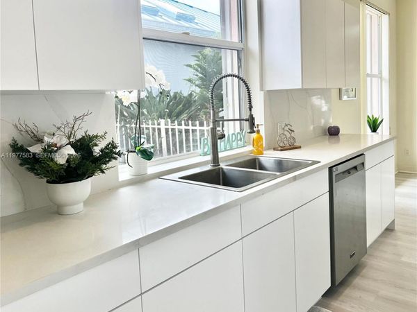 7625 SE Bay Cedar Cir, Hobe Sound, FL 33455