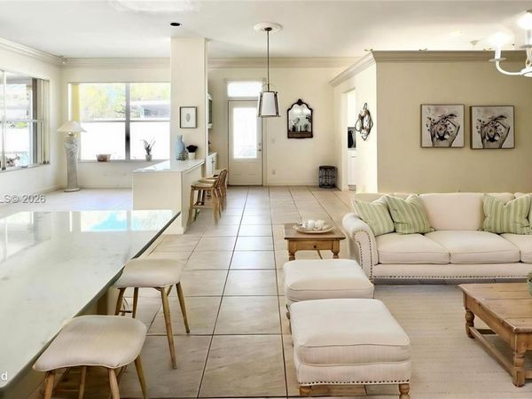 7625 SE Bay Cedar Cir, Hobe Sound, FL 33455