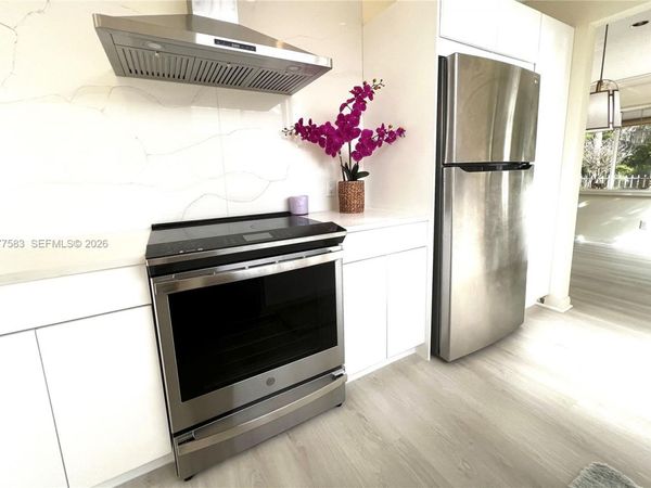 7625 SE Bay Cedar Cir, Hobe Sound, FL 33455