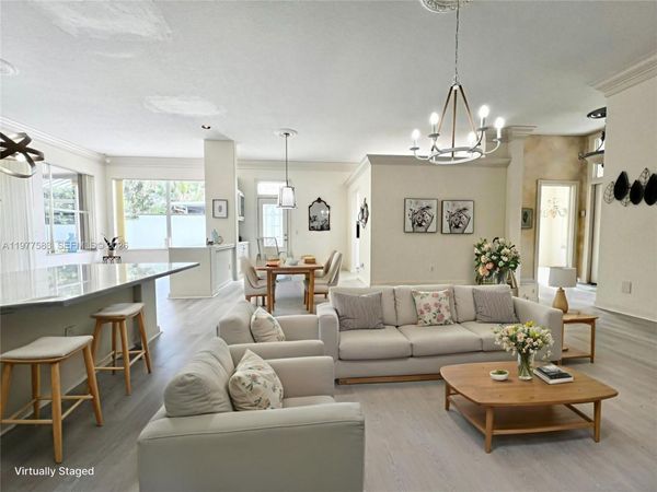 7625 SE Bay Cedar Cir, Hobe Sound, FL 33455