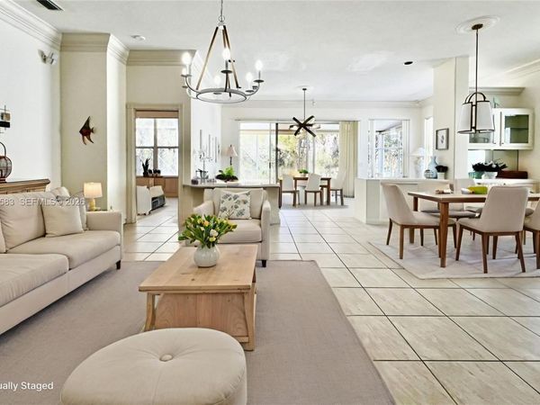 7625 SE Bay Cedar Cir, Hobe Sound, FL 33455