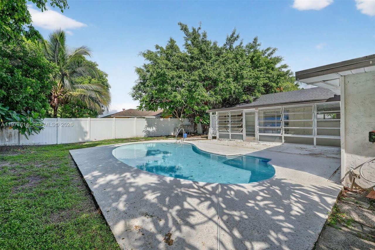 770 SE Hollahan Ave, Unit 770, Port Saint Lucie, FL 34983 Photo