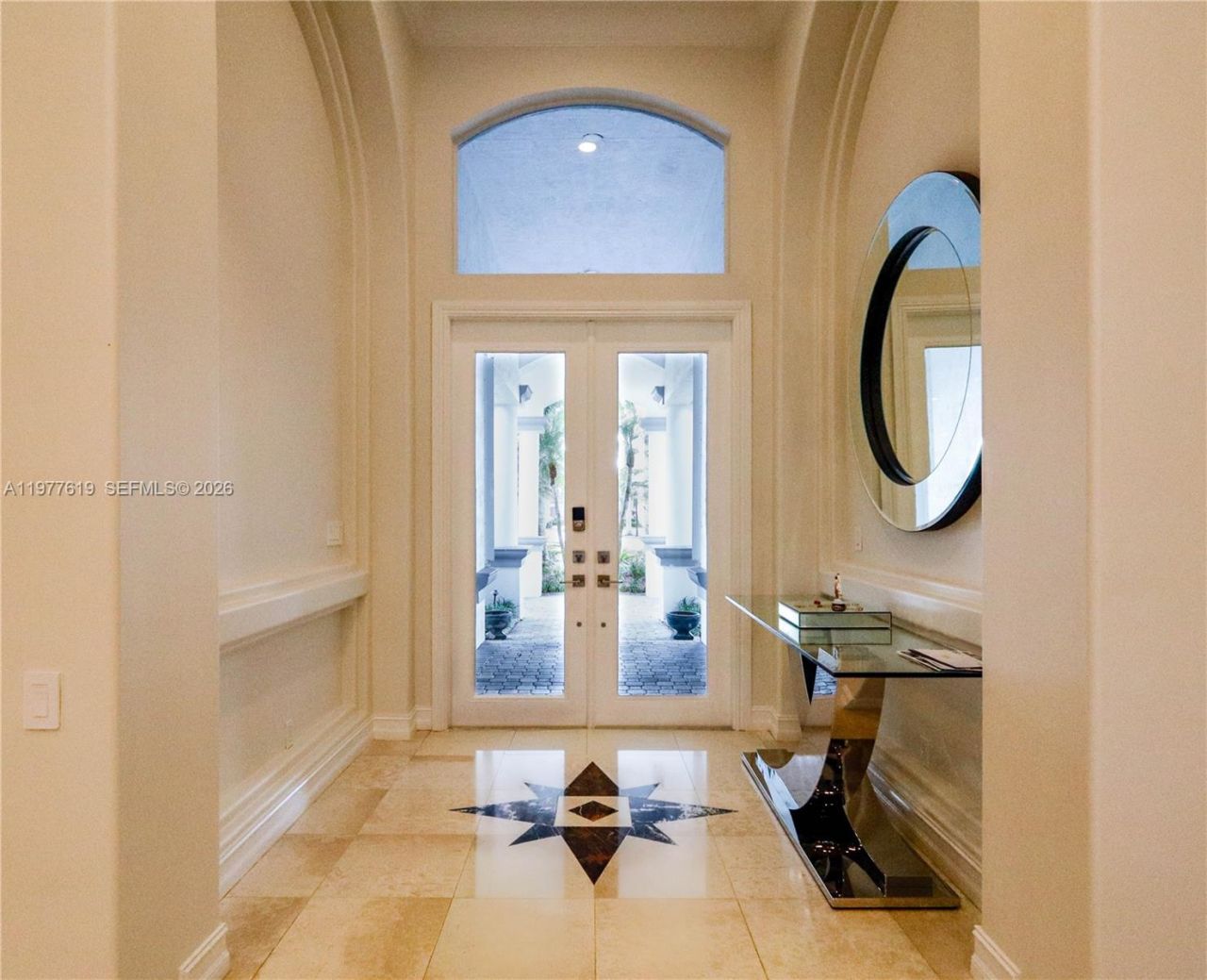 2418 Poinciana Ct, Weston, FL 33327 Photo