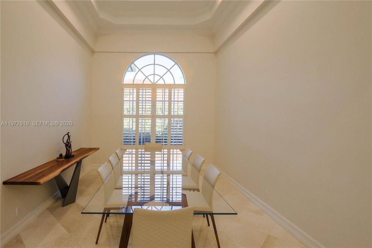 2418 Poinciana Ct, Weston, FL 33327 Photo