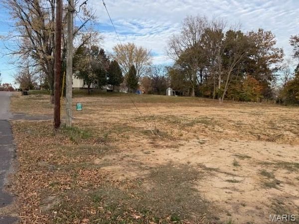 1000 N Middle Street , Cape Girardeau, MO 63701