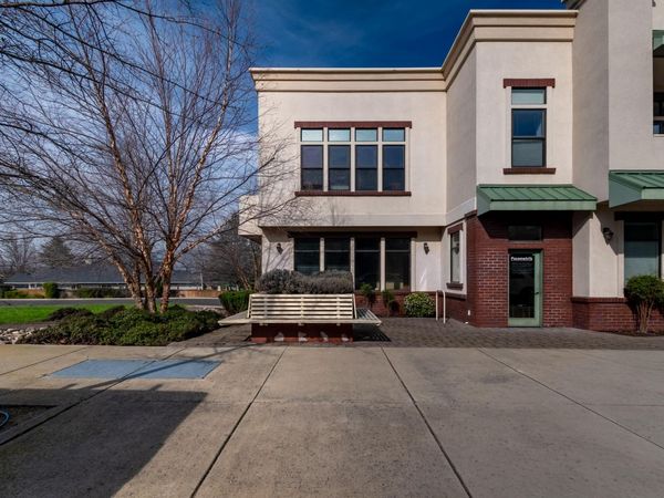 479 Russell Street, Unit 202, Ashland, OR 97520