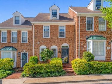 102 SHOOTERS COURT, ALEXANDRIA, VA 22314