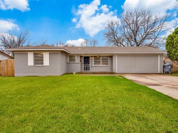 834 Jadewood Drive, Dallas, TX 75232