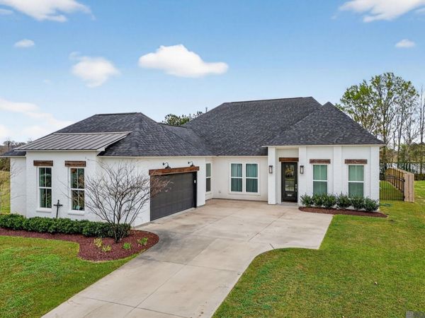 9963 Oak Colony Blvd, Baton Rouge, LA 70817