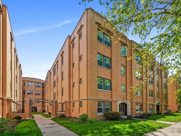 1919A Grove Avenue , Unit 34, Berwyn, IL 60402
