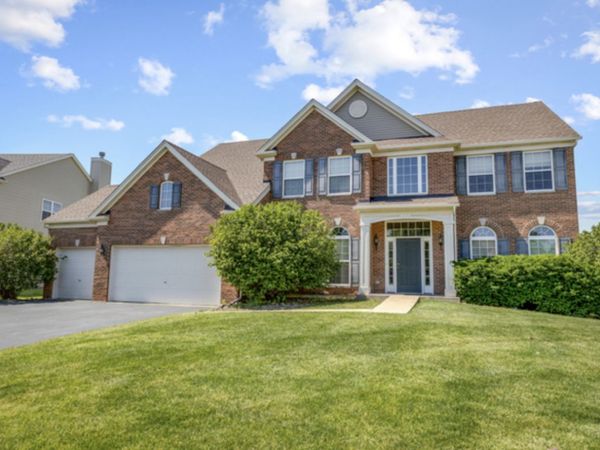 329 Chick Evans Street , Bolingbrook, IL 60490