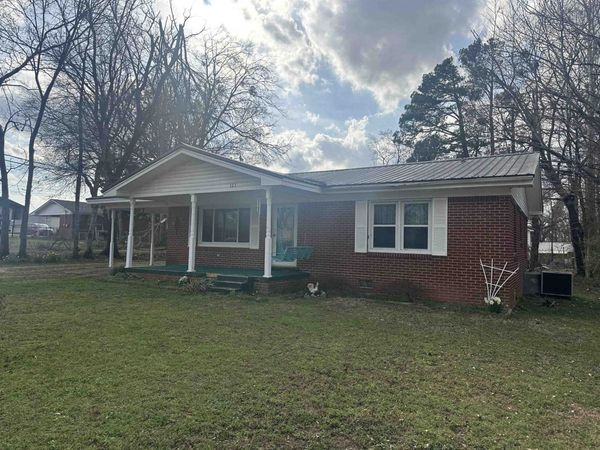 123 N MAGNOLIA ST , Adamsville, TN 38310