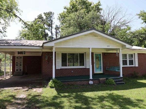 123 N MAGNOLIA ST, Adamsville, TN 38310