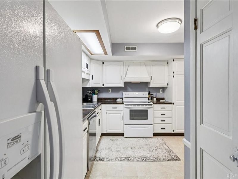 3232 Fantasia Trail, Miamisburg, OH 45449 Photo 13