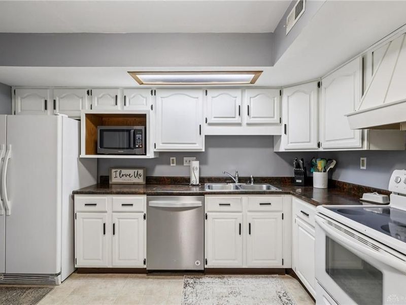 3232 Fantasia Trail, Miamisburg, OH 45449 Photo 16