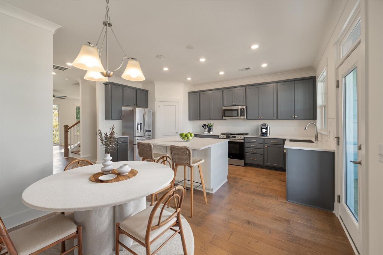 447 Katies Scenic Court Photo 9