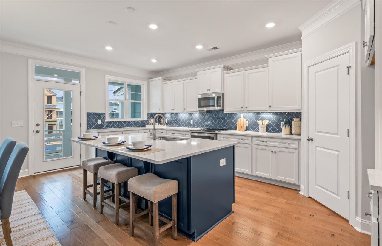 445 Katies Scenic Court Photo 8