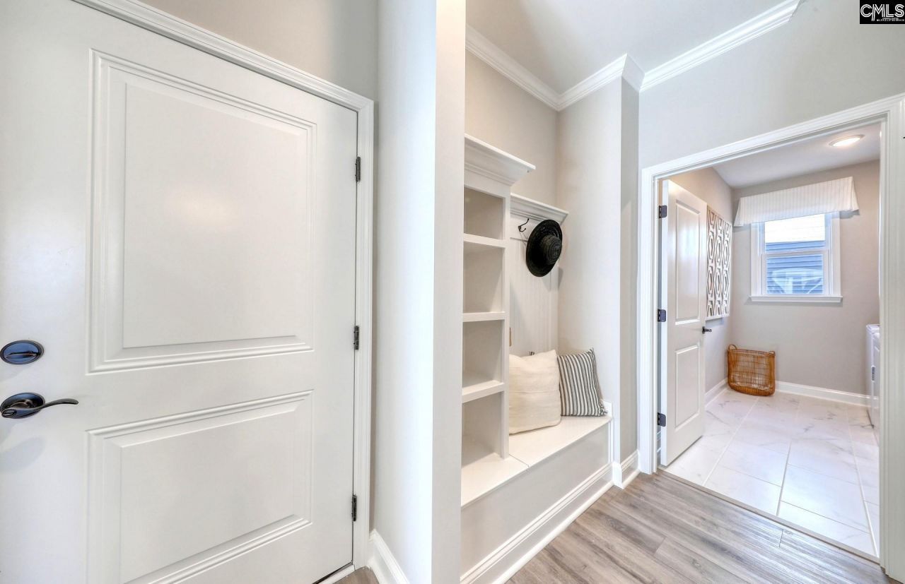 573 Oakleaf Chase Circle Photo 16