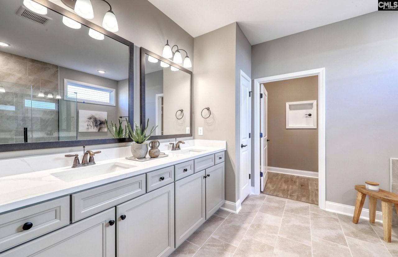 573 Oakleaf Chase Circle Photo 32