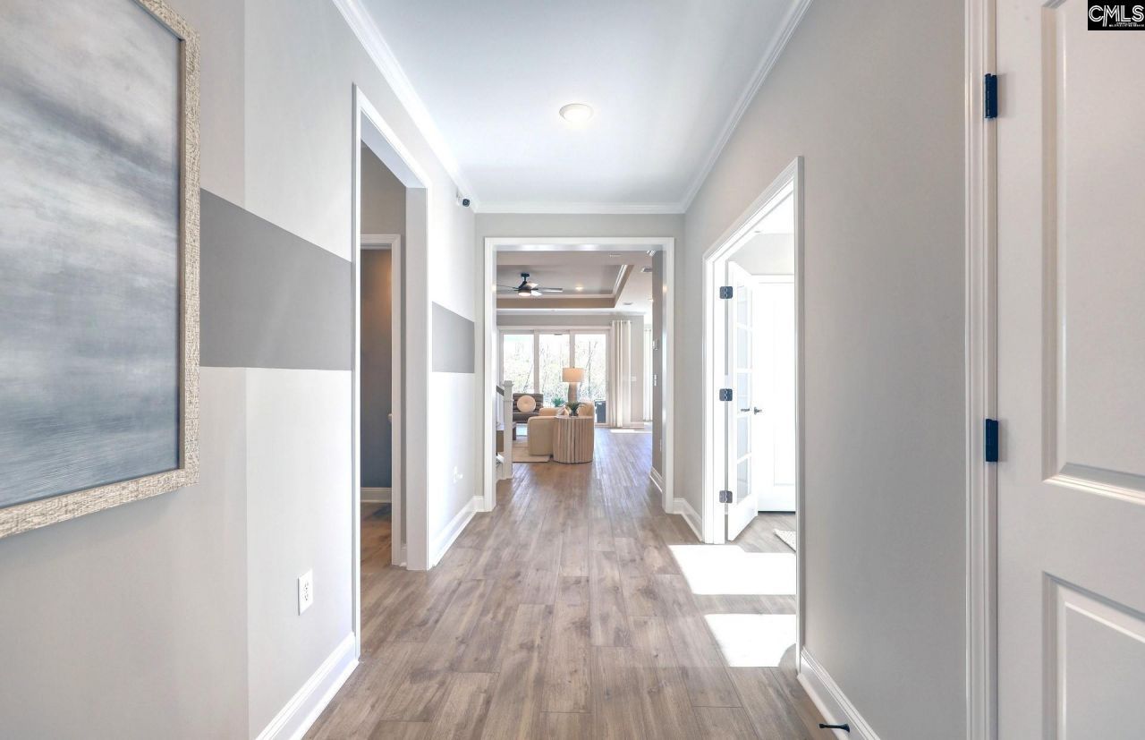 573 Oakleaf Chase Circle Photo 6