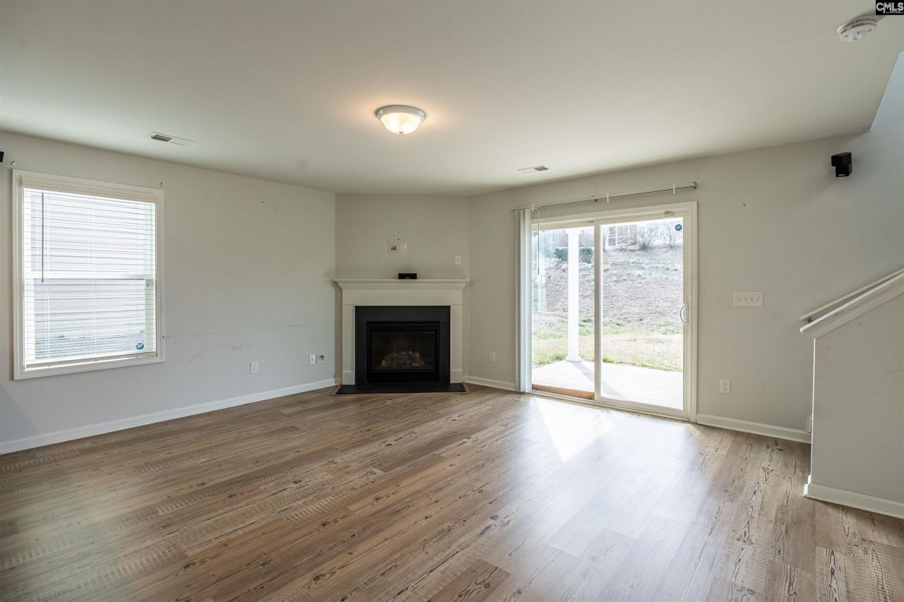 2249 Trakand Drive Photo 9