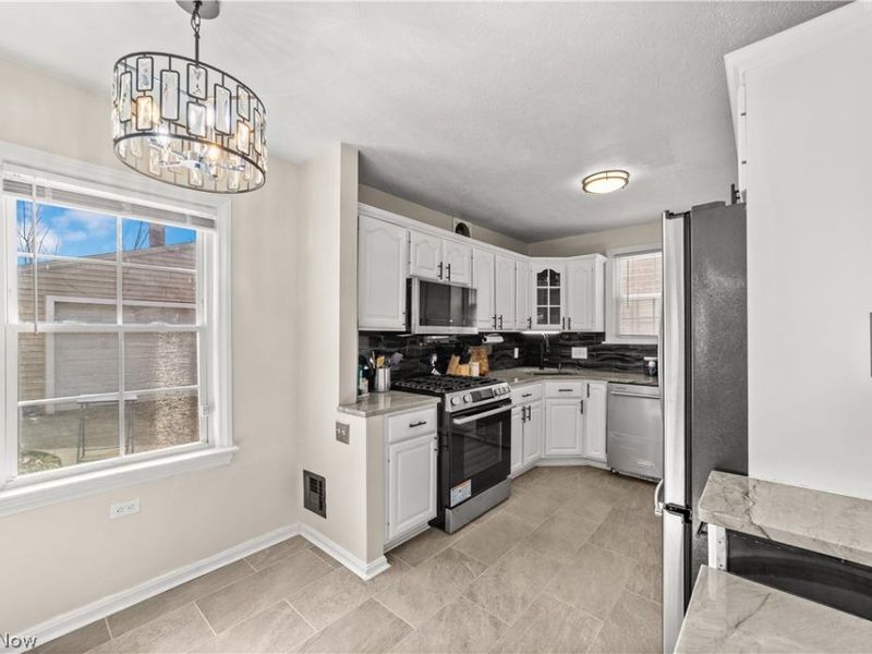 17912 Lomond Boulevard, Shaker Heights, OH 44122 Photo 10