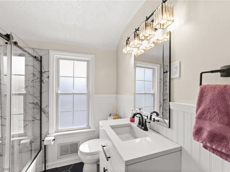 17912 Lomond Boulevard, Shaker Heights, OH 44122 Photo 18