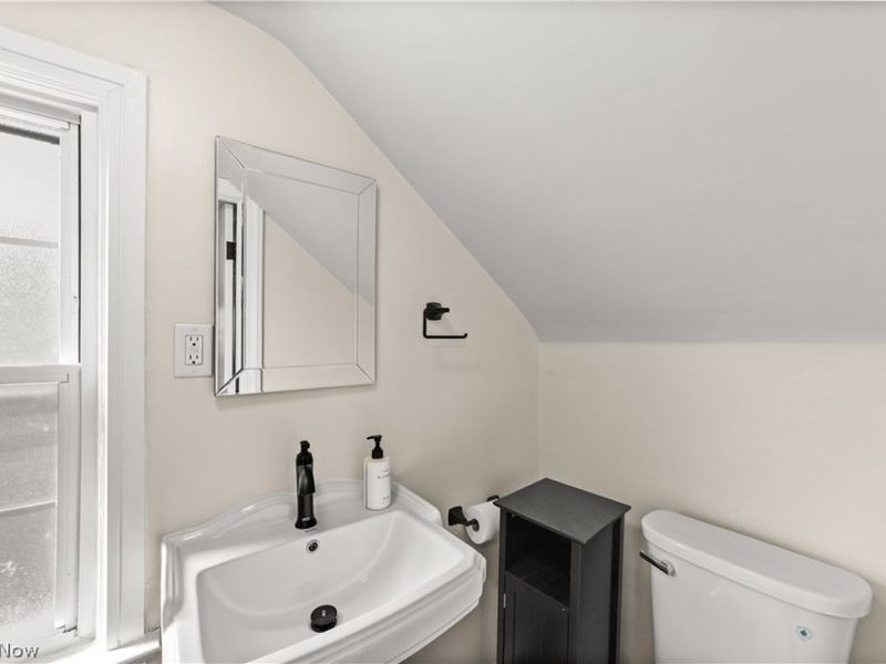 17912 Lomond Boulevard, Shaker Heights, OH 44122 Photo 31