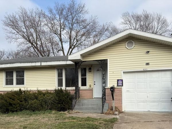 920 N Broadway Avenue, Springfield, MO 65802