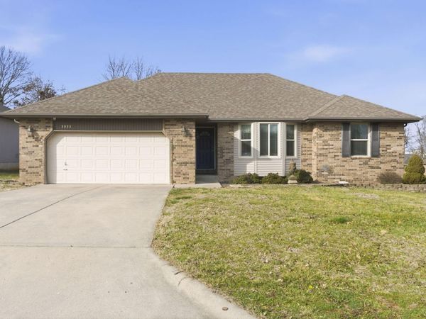 3935 W Wayland Street, Springfield, MO 65807