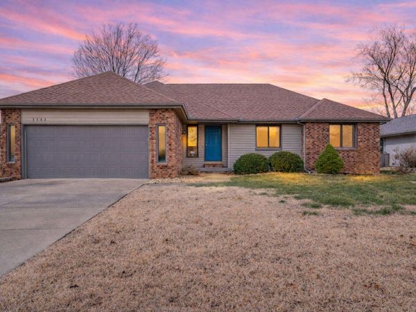 3443 S Bellhurst Avenue, Springfield, MO 65804