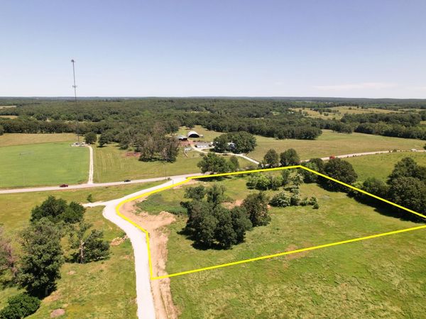 009 E Highway 32, Fair Play, MO 65649