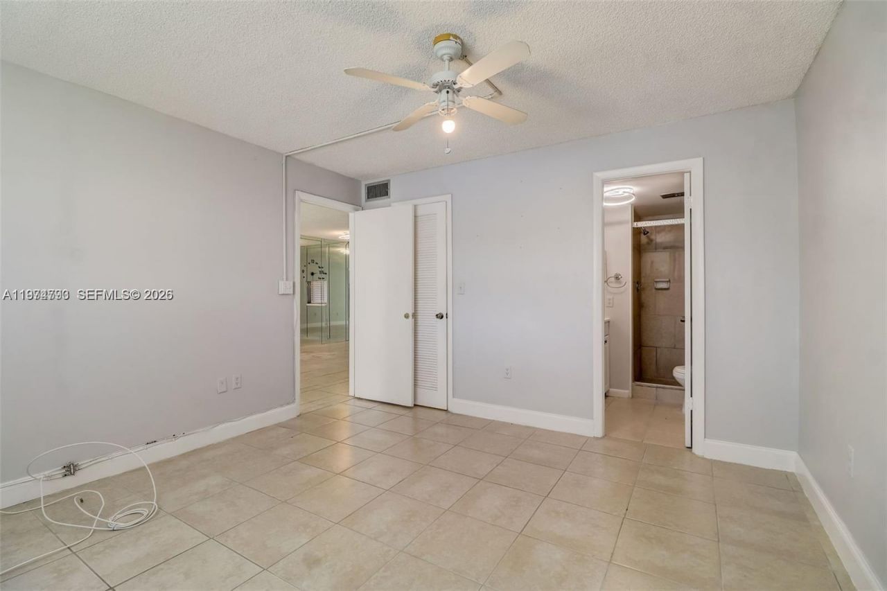 9001 Sunrise Lakes Blvd, Unit 109, Sunrise, FL 33322 Photo