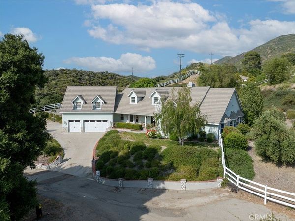 15341 Iron Canyon , Canyon Country, CA 91387