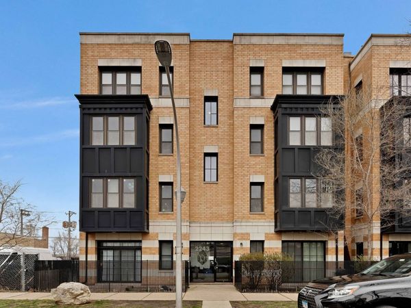 2243 N Lister Avenue , Unit 402, Chicago, IL 60614
